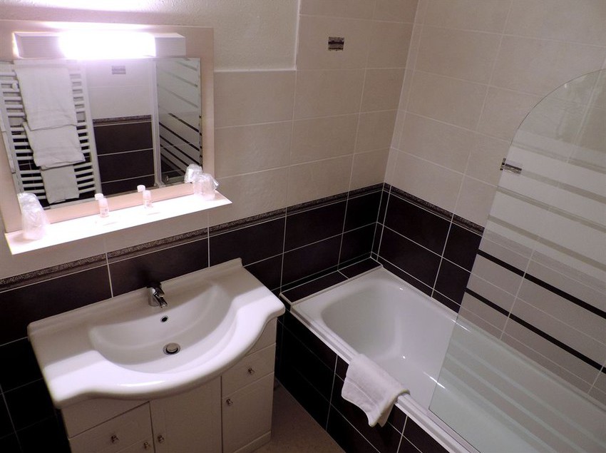 Hotel P'tit Dej Voreppe Amys  | Voreppe | Isere | France 11