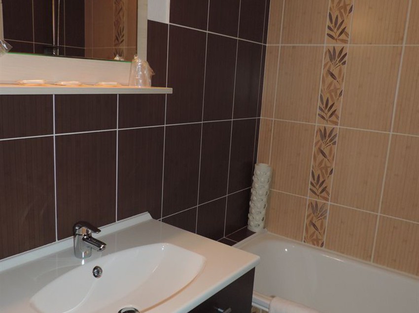 Hotel P'tit Dej Voreppe Amys  | Voreppe | Isere | France 15