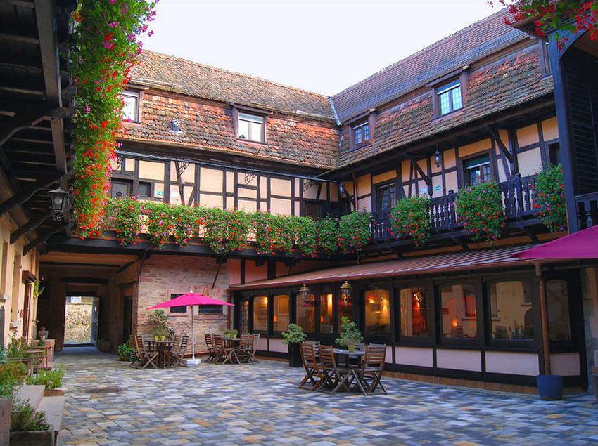 Hotel Le Gouverneur Bajo Rin