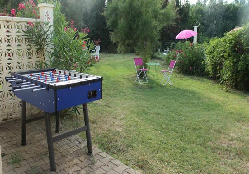 Hôtel Le Mas De La Roseraie  | Arles | Bouches du Rhone | France 2