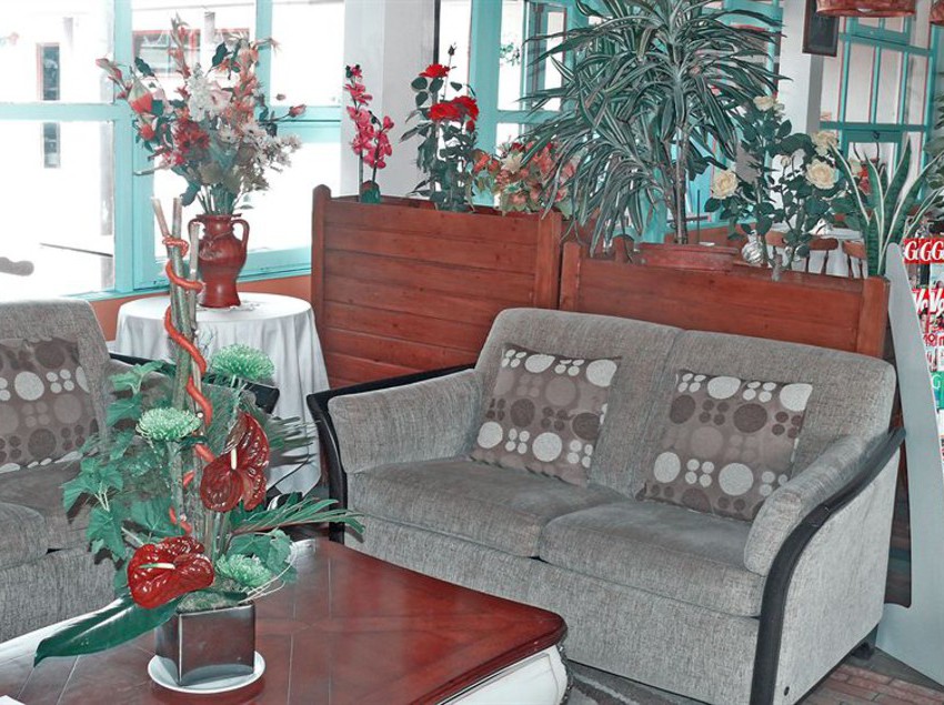 Hotel Les Jardins D'epône 