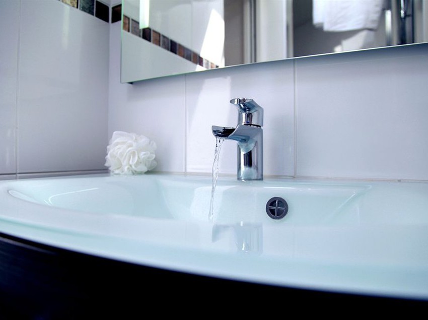 Hôtel Briand  | Levallois Perret | Hauts-de-Seine | France 15