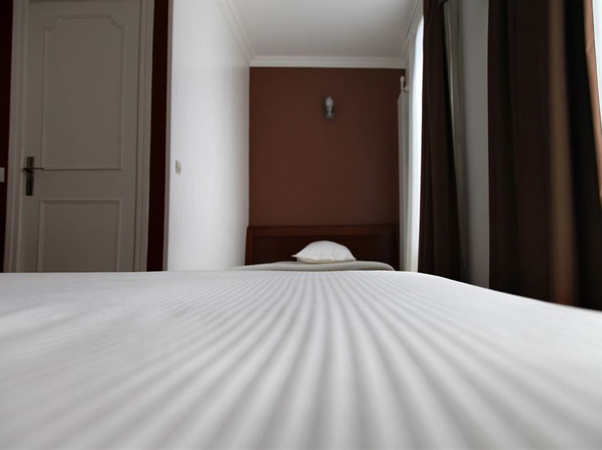 Hôtel Briand  | Levallois Perret | Hauts-de-Seine | France 17