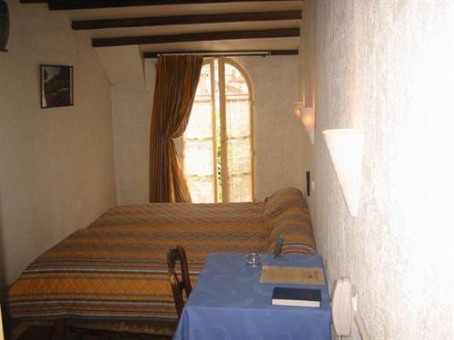 Hotel Le Relais De Poste Arles