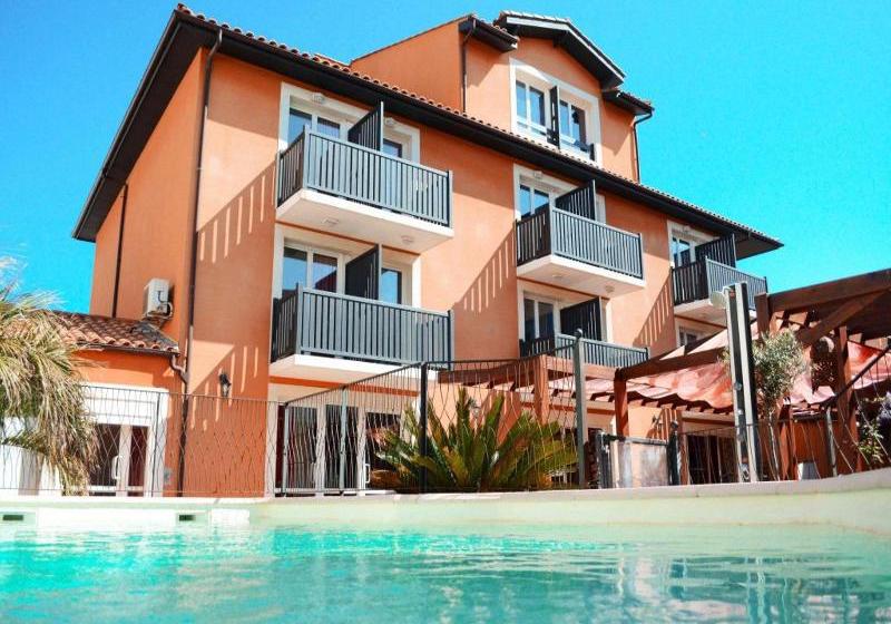 Hôtel De La Clape  | Narbonne | Aude | France 15