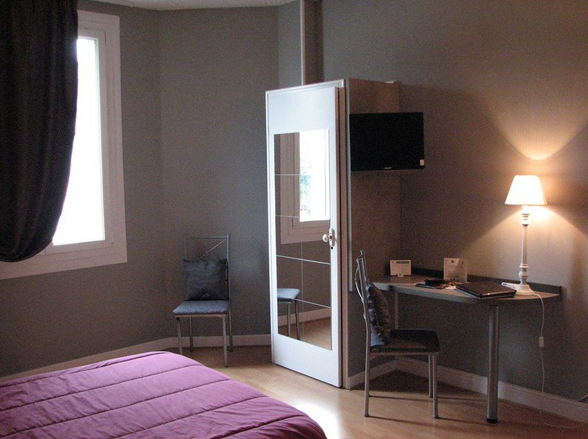 Hôtel La Croix Blanche  | Tarbes | Hautes-Pyrenees | France 9