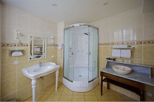 Hotel De La Poste  | Langres | Alto Marne | Francia 15