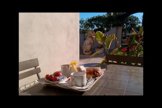 Hotel Le Grand Canal  | Martigues | Bouches du Rhone | Francia 3