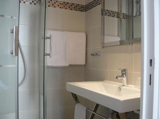 Hôtel Venise  | Paris | Paris | France 17