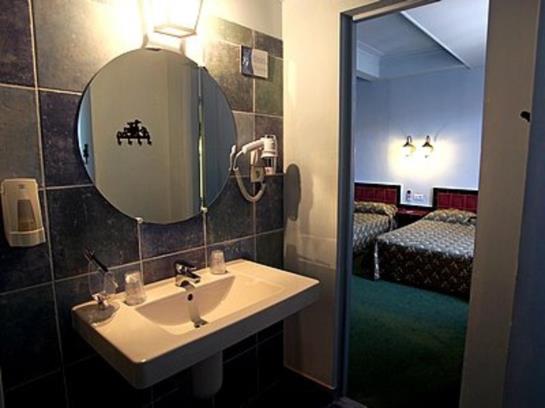 Hôtel Chez Carrière  | Aigues Mortes | Gard | France 1