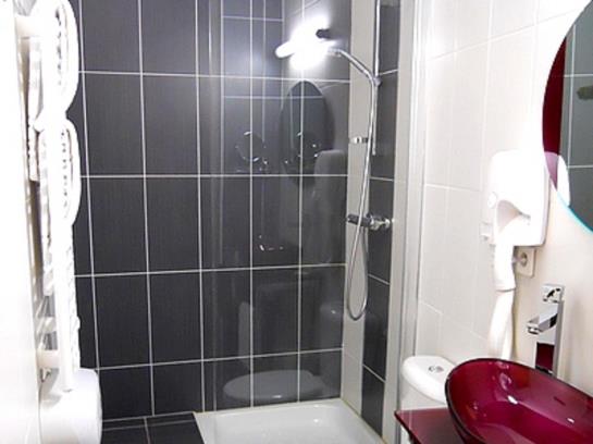 Hôtel Aux Berges De L'aveyron  | Onet le Chateau | Aveyron | France 12