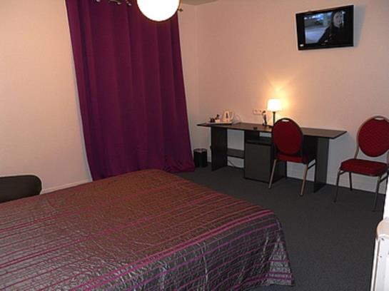 Hôtel Aux Berges De L'aveyron  | Onet le Chateau | Aveyron | France 13