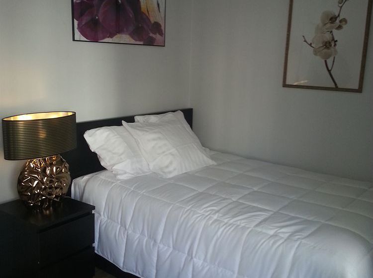 Hôtel Le Cantal  | Paris | Paris | France 9