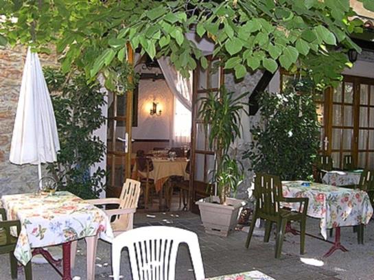 Hôtel Le Commerce  | Mirepoix | Ariege | France 2