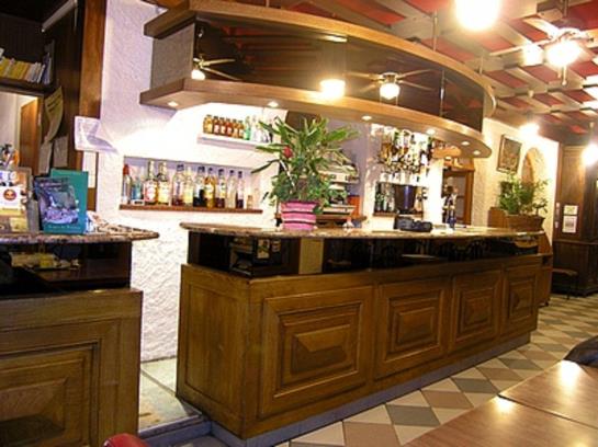 Hôtel Le Commerce  | Mirepoix | Ariege | France 3