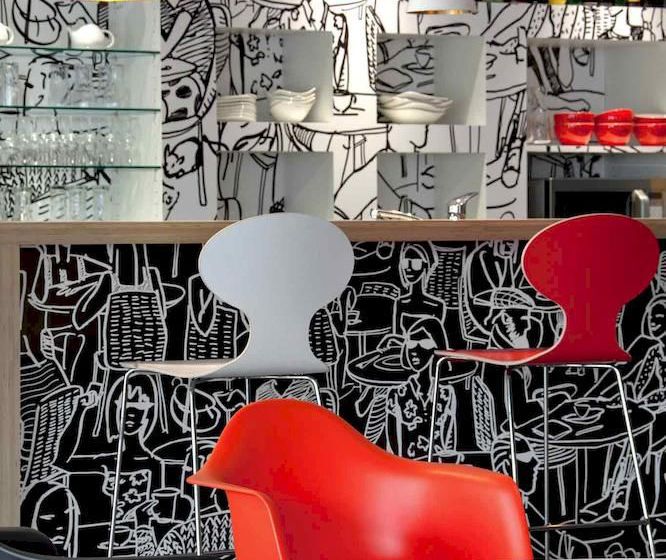 Hôtel Ibis Budget Clermont Ferrand Nord Riom  | Riom | Puy-de-Dome | France 11