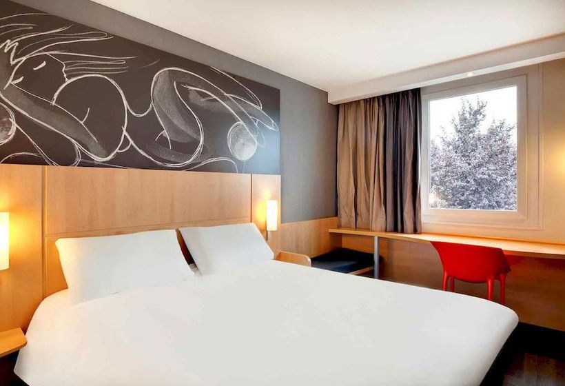 Hôtel Ibis Budget Clermont Ferrand Nord Riom  | Riom | Puy-de-Dome | France 4