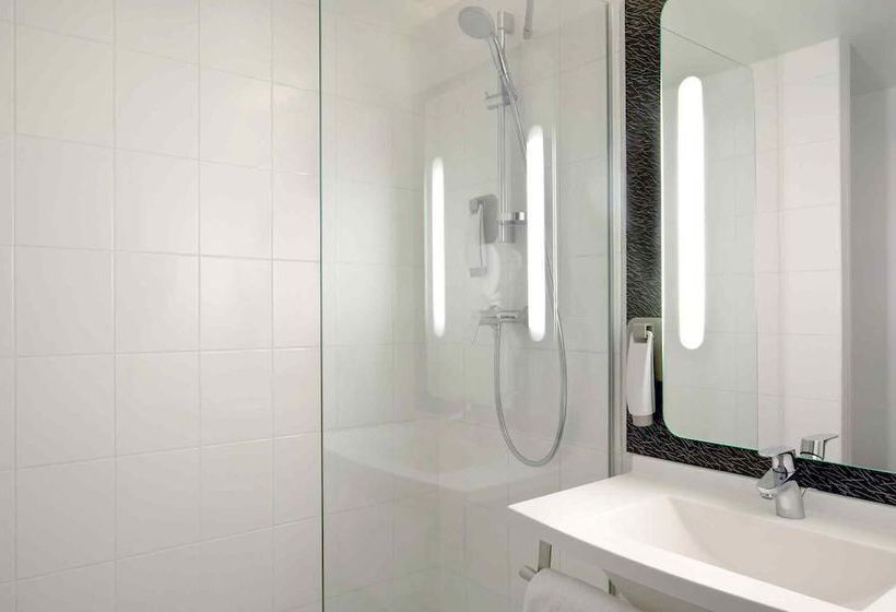 Hôtel Ibis Budget Clermont Ferrand Nord Riom  | Riom | Puy-de-Dome | France 7