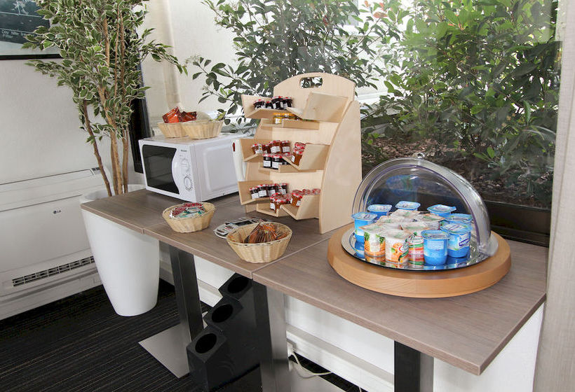 Zenitude Hotel-residences Le Maestria  | Antibes | Alpes-Maritimes | France 17