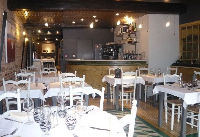 Hôtel Quai De Saône  | Macon | Saone-et-Loire | France 8