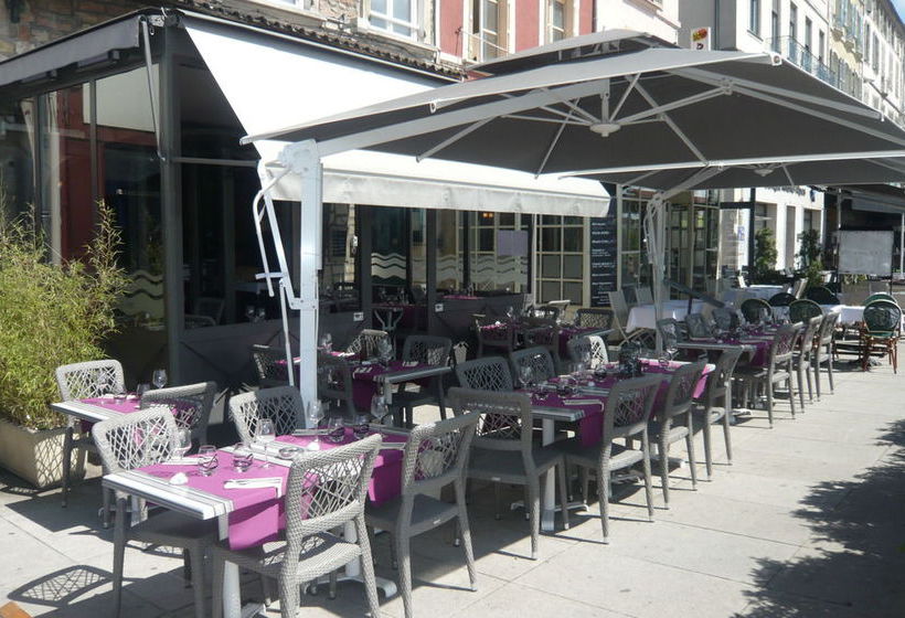 Hôtel Quai De Saône  | Macon | Saone-et-Loire | France 9