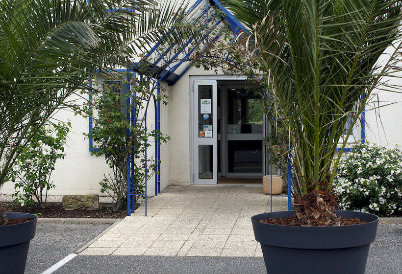 MY Hotel  | Ifs | Calvados | Francia 19