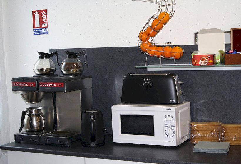 MY Hotel  | Ifs | Calvados | Francia 7