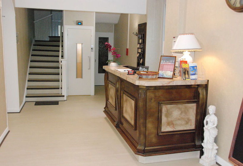 Hôtel Acropolis  | Lourdes | Hautes-Pyrenees | France 12