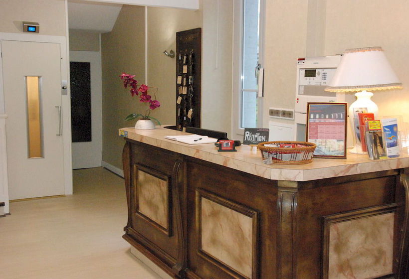 Hôtel Acropolis  | Lourdes | Hautes-Pyrenees | France 13