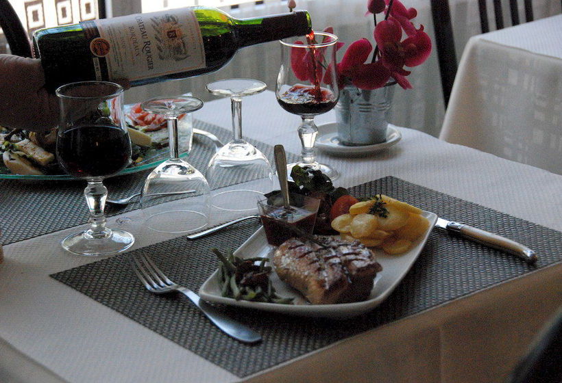 Hôtel Acropolis  | Lourdes | Hautes-Pyrenees | France 9