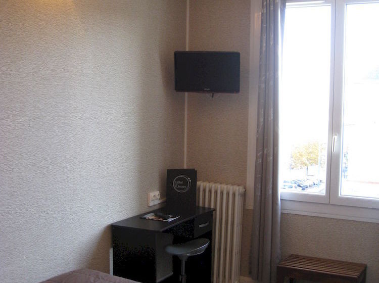 Hôtel De L'univers  | Caen | Calvados | France 6