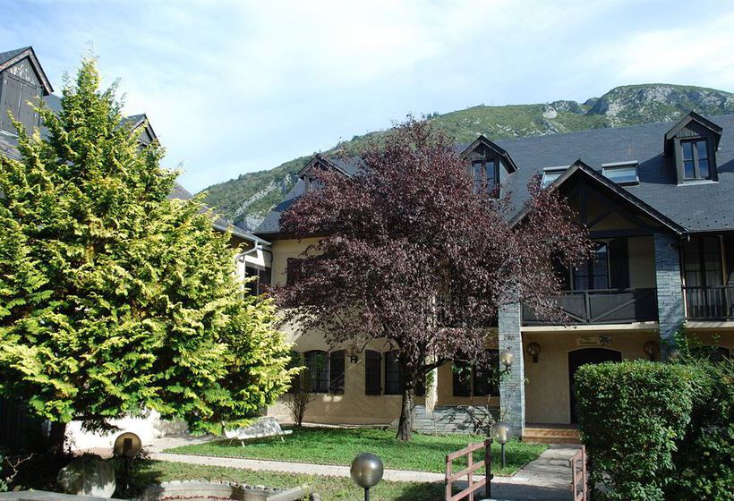 Hôtel Les Gentianes  | Aspin en Lavedan | Hautes-Pyrenees | France 4