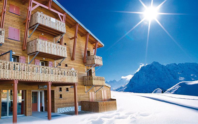 Hotel Résidence Lagrange Prestige Les Chalets De L'adet Saint Lary Soulan Altos Pirineos