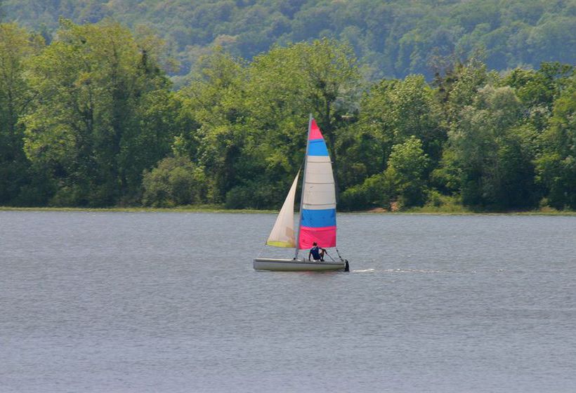 Hotel Les Chalets Du Lac De La Vingeanne 