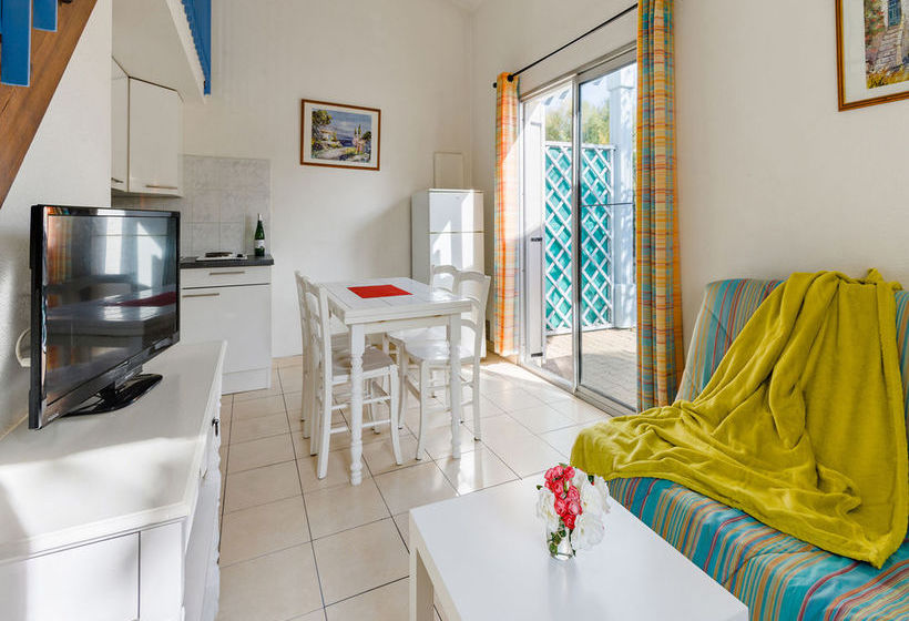 Les Soleillades Et Le Scarlet  | Palavas les Flots | Herault | France 14