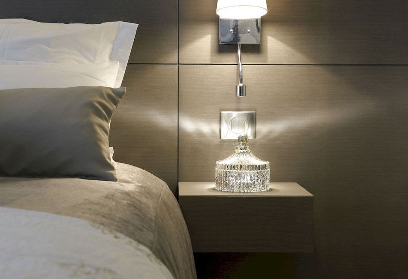 Le Roi de Sicile  | Paris | Paris | France 13