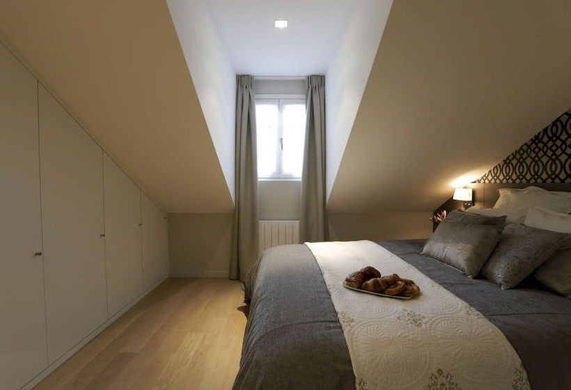 Le Roi de Sicile  | Paris | Paris | France 17