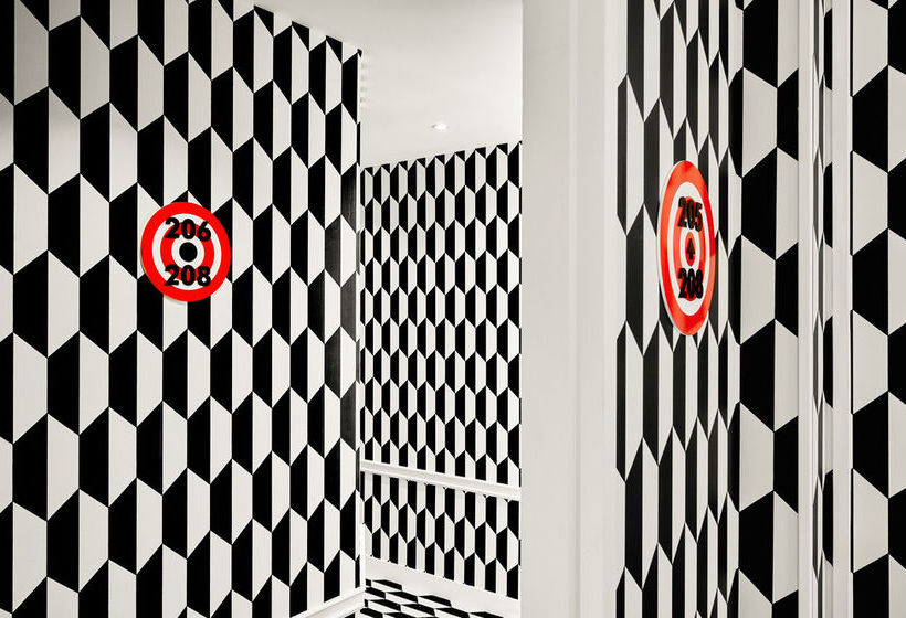 Astotel Joke  | Paris | Paris | France 5