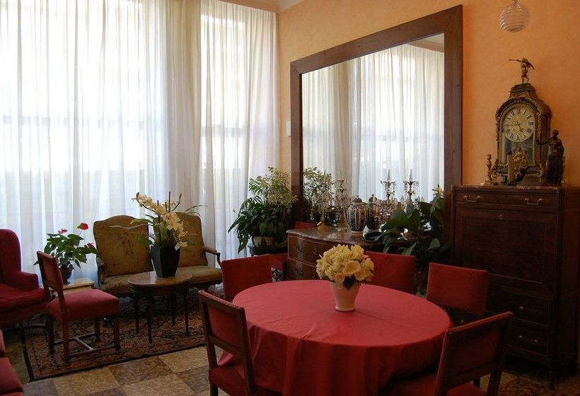 Hotel Touring  | Grenoble | Isère | Francia 6