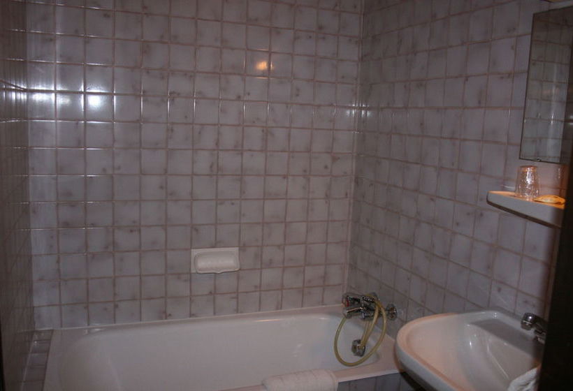 Hotel Auberge Du Mont-rond