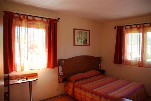 Hôtel De L'orb  | Bedarieux | Herault | France 14