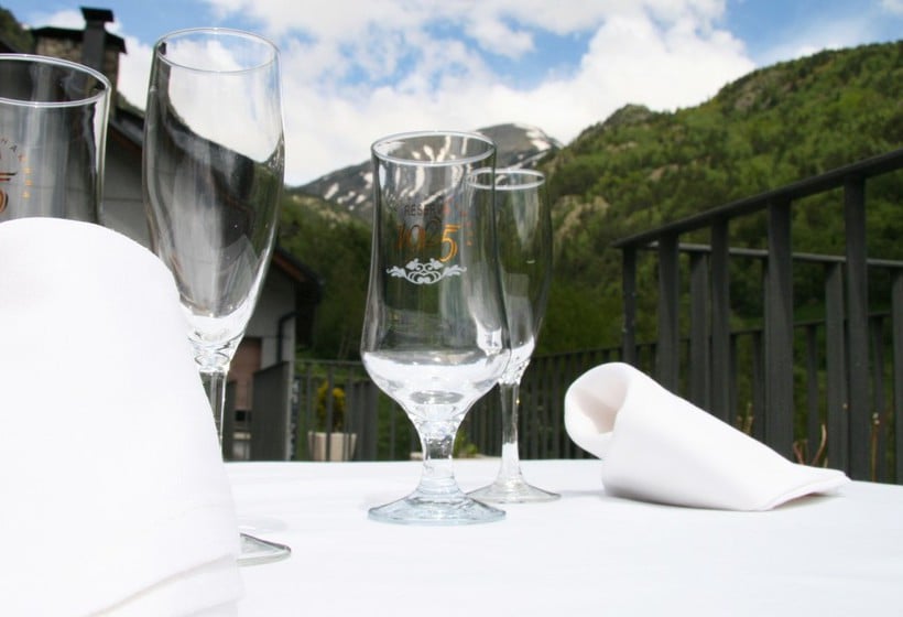 Hotel El Pradet  | El Serrat | Andorra | Europa 10