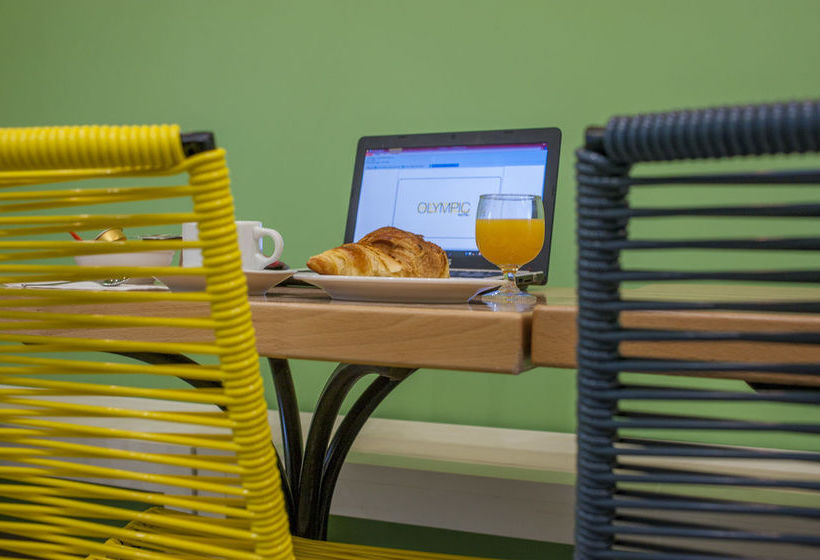 Hôtel Olympic by Patrick Hayat  | Boulogne-Billancourt | Hauts-de-Seine | France 3