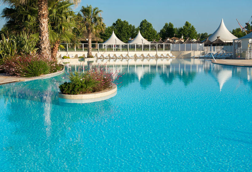 Hôtel La Carabasse  | Vias | Herault | France 18