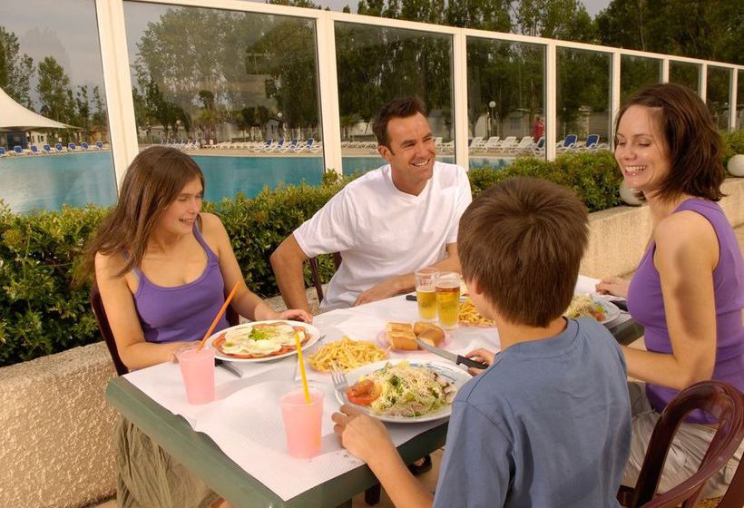 Hôtel La Carabasse  | Vias | Herault | France 7