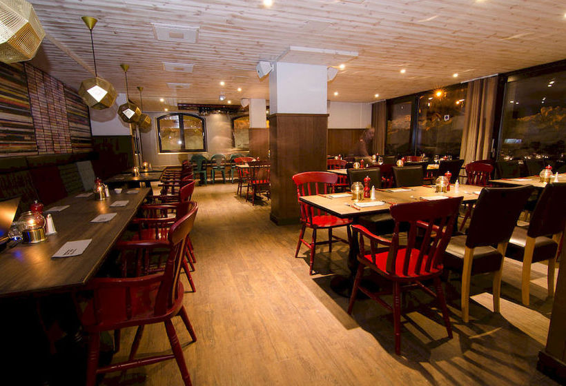 Langley Hotel Tango  | Saint-Martin-de-Belleville | Savoie | France 10