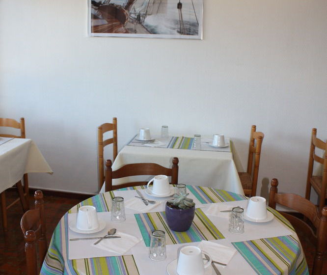 Hôtel Le Canetois  | Canet en Roussillon | Pyrenees-Orientales | France 11