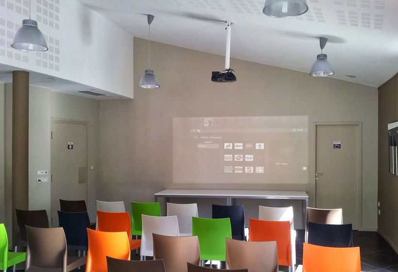 Appart'hôtel Antoine Bros  | Chaudes Aigues | Cantal | France 11