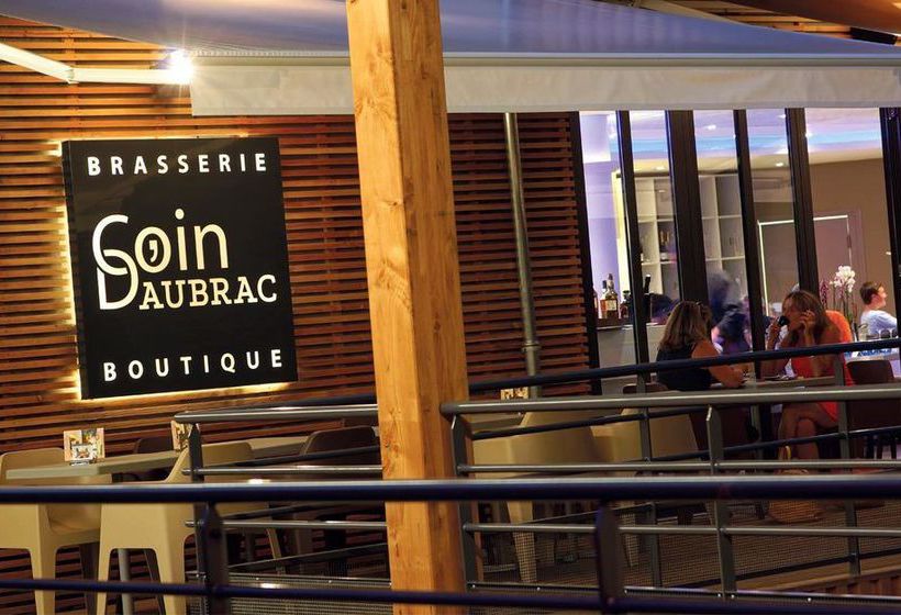 Appart'hôtel Antoine Bros  | Chaudes Aigues | Cantal | France 12