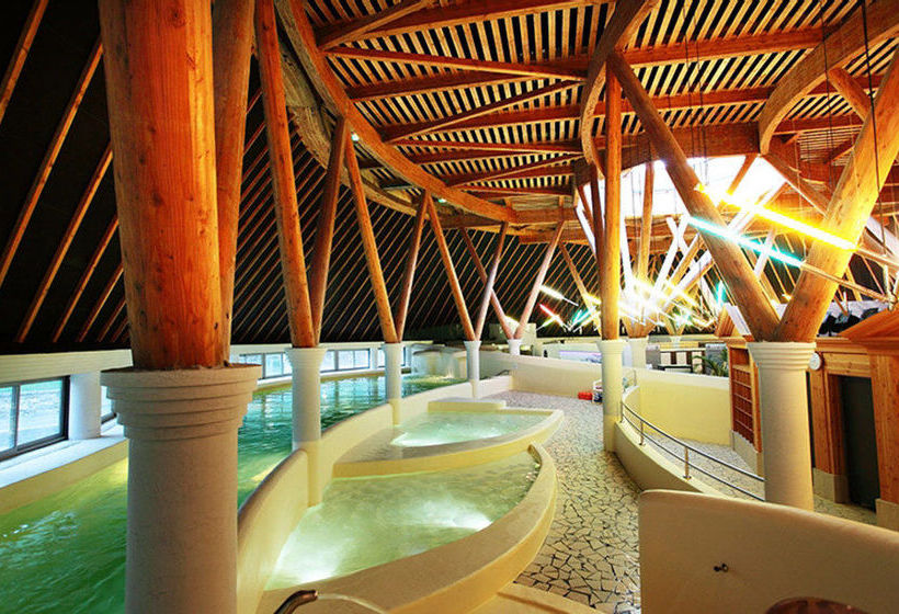 Appart'hôtel Antoine Bros  | Chaudes Aigues | Cantal | France 14